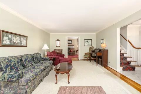 Living - 703 Pear Tree, Grosse Pointe Woods, MI 48236 photo 1 of 3