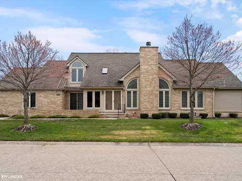 16903 Sandstone, Macomb, MI 48042