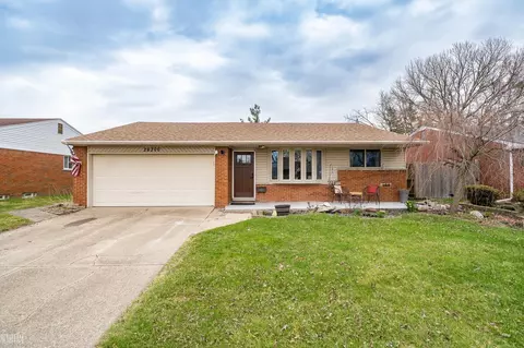 26300 Cunningham, Warren, MI 48091