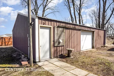 9075 East, Burt, MI 48417 photo 23