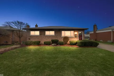16220 Lois, Roseville, MI 48066