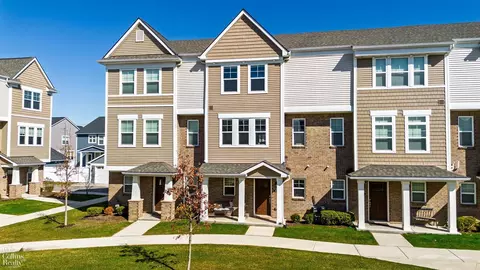 2500 Normandy #32, Royal Oak, MI 48073