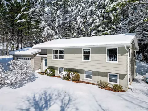 1205 Ortman, Marquette, MI 49855