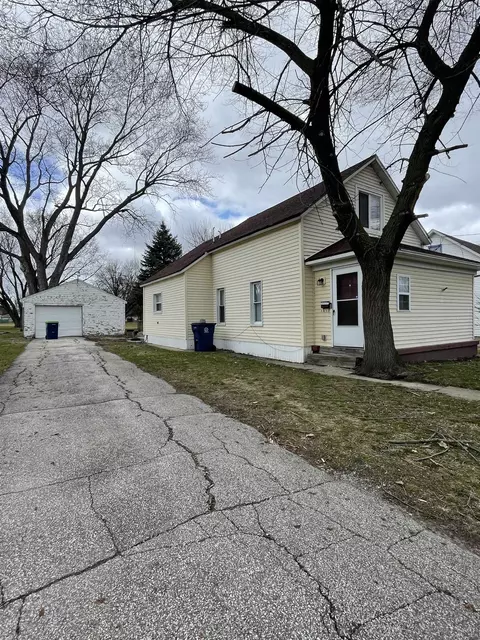 3255 Elm, Saginaw, MI 48604