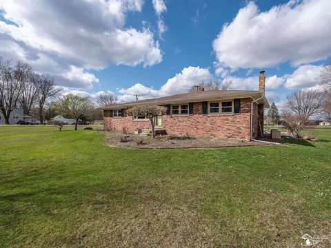415 Nadeau, Monroe, MI 48162