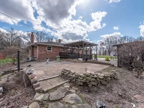 415 Nadeau, Monroe, MI 48162 photo 29