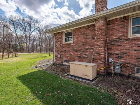 415 Nadeau, Monroe, MI 48162 photo 30