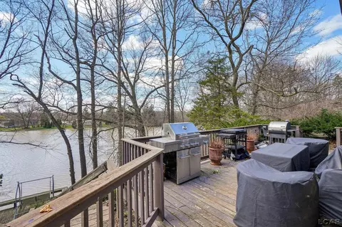 Exterior - 8 Lakeridge, Adrian, MI 49221 photo 10 of 15