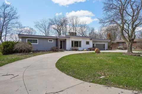Exterior - 8 Lakeridge, Adrian, MI 49221 photo 4 of 15