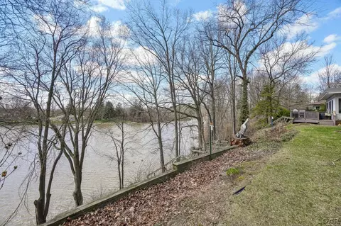 Exterior - 8 Lakeridge, Adrian, MI 49221 photo 11 of 15