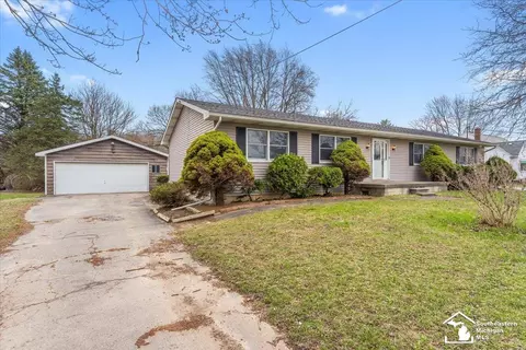 11706 Grafton, Carleton, MI 48117 photo 3