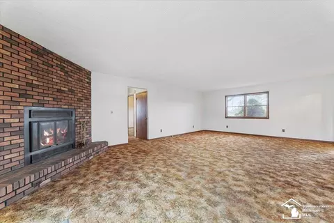 11706 Grafton, Carleton, MI 48117 photo 6