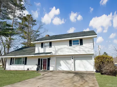 1636 S S Park, Iron Mountain, MI 49801