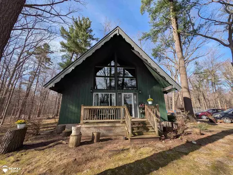 4734 Zemmer, Columbiaville, MI 48421