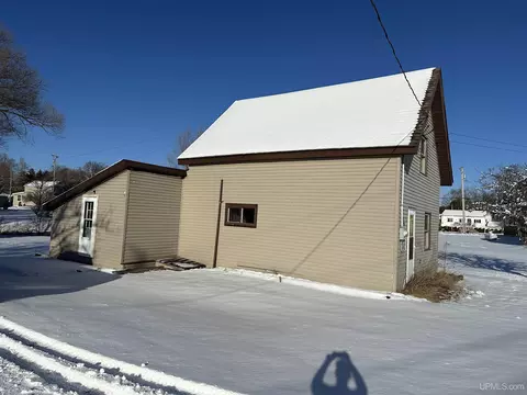 15908 Mill, Garden, MI 49835