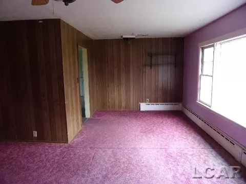 Living - 221 Summit, Jackson, MI 49203 photo 1 of 2