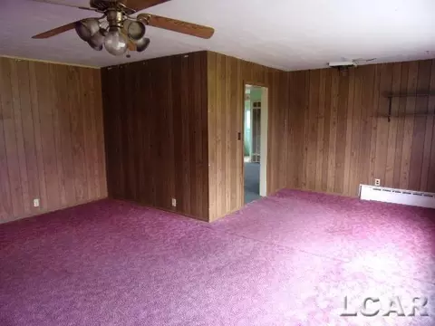 Living - 221 Summit, Jackson, MI 49203 photo 2 of 2