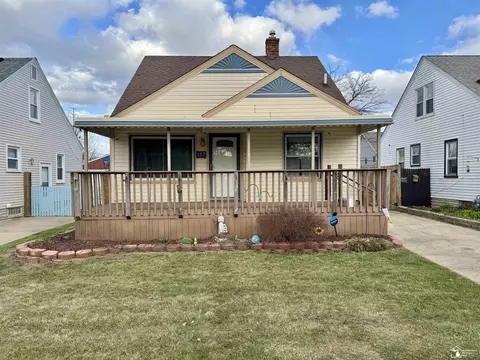 157 Detroit, Trenton, MI 48183