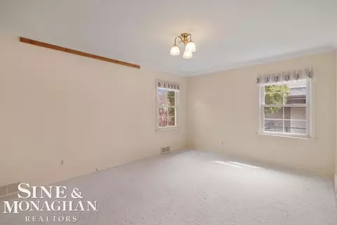 Bedroom - 51 Roslyn, Grosse Pointe Shores, MI 48236 photo 1 of 4