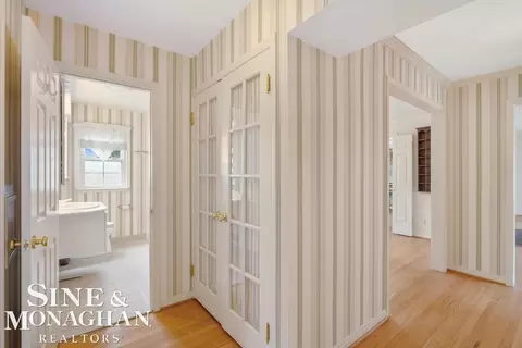 Entry Way - 51 Roslyn, Grosse Pointe Shores, MI 48236 photo 4 of 4