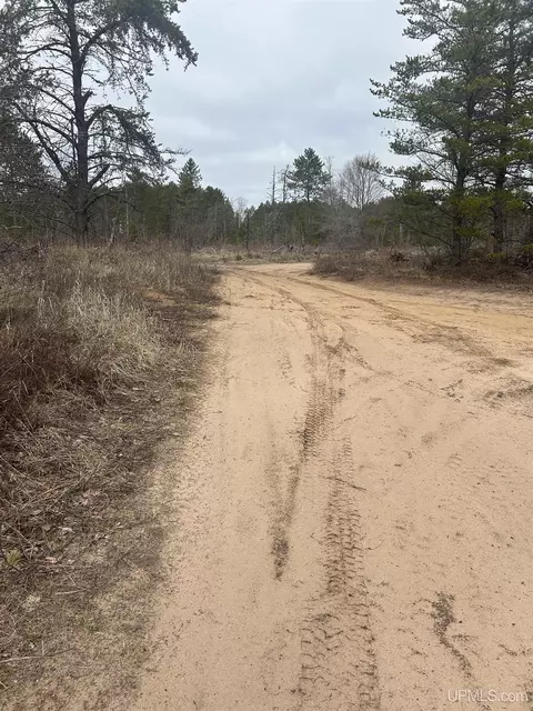 1 East Johnson Lake Road, Gwinn, MI 49841