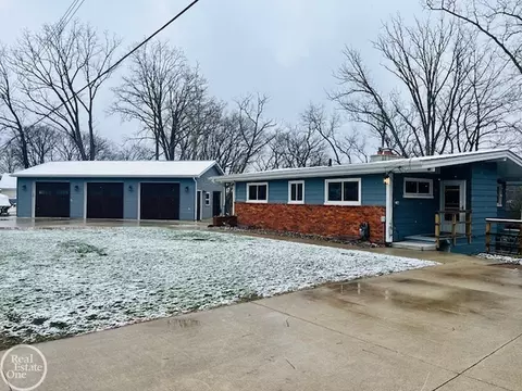 4569 North Riv, Clyde, MI 48049