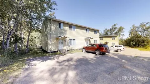 750752754756 Anderson, Marquette, MI 49855