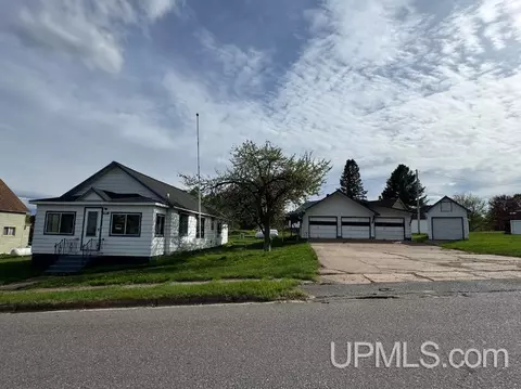 207 S Main, Alpha, MI 49902