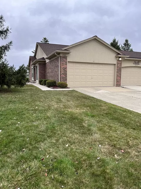 15783 Revere Dr #175, Clinton Township, MI 48038