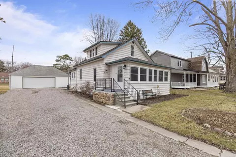 51440 Washington, New Baltimore, MI 48047