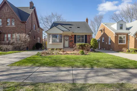 2057 Hawthorne, Grosse Pointe Woods, MI 48236 photo 36