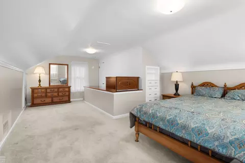 2057 Hawthorne, Grosse Pointe Woods, MI 48236 photo 24