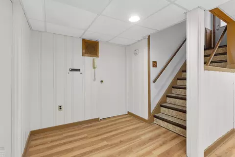 2057 Hawthorne, Grosse Pointe Woods, MI 48236 photo 30
