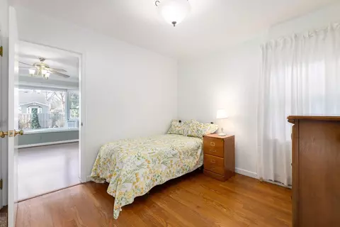 2057 Hawthorne, Grosse Pointe Woods, MI 48236 photo 16