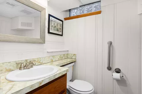 2057 Hawthorne, Grosse Pointe Woods, MI 48236 photo 32