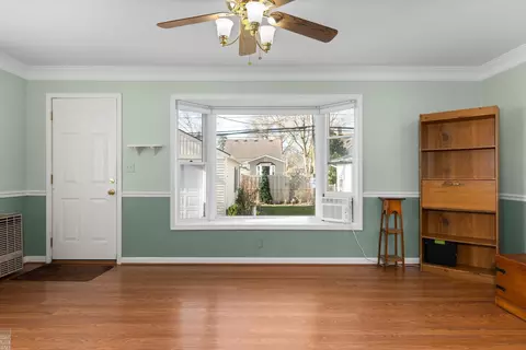 2057 Hawthorne, Grosse Pointe Woods, MI 48236 photo 17
