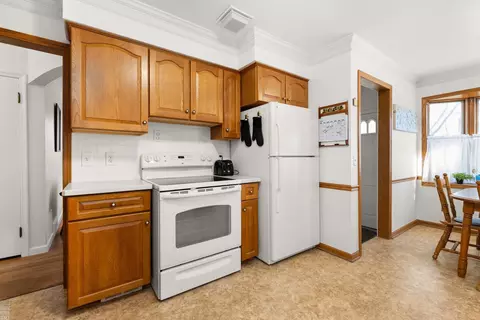 2057 Hawthorne, Grosse Pointe Woods, MI 48236 photo 12