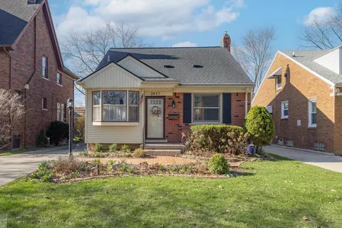 2057 Hawthorne, Grosse Pointe Woods, MI 48236 photo 40