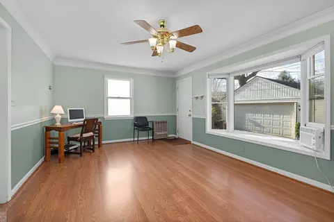 2057 Hawthorne, Grosse Pointe Woods, MI 48236 photo 18