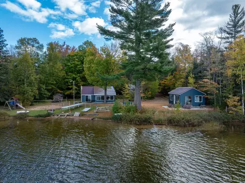 Exterior - 3865 Peninsula Pt, Munising, MI 49862 photo 11 of 17