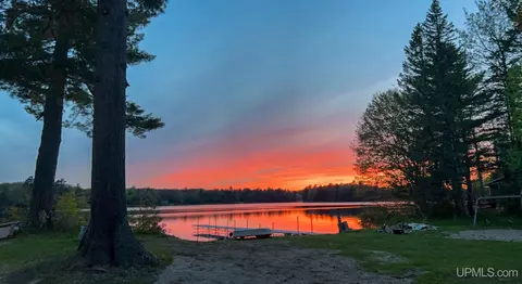 View/Area - 3865 Peninsula Pt, Munising, MI 49862 photo 2 of 24