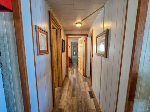 Entry Way - 3865 Peninsula Pt, Munising, MI 49862 photo 2 of 2