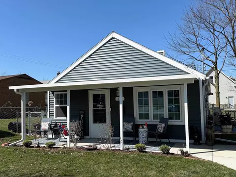 1704 S Sherman, Bay City, MI 48708