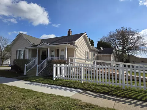 800 Lafayette, Bay City, MI 48708