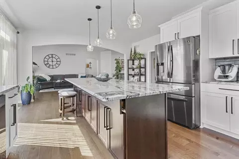Kitchen - 49946 Monarch, Macomb, MI 48044 photo 1 of 8