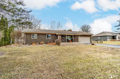 Exterior - 1916 W Sterns, Temperance, MI 48182 photo 2 of 15