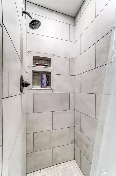 Bath - 1916 W Sterns, Temperance, MI 48182 photo 1 of 5