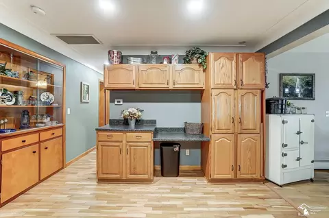 Kitchen - 1916 W Sterns, Temperance, MI 48182 photo 8 of 8