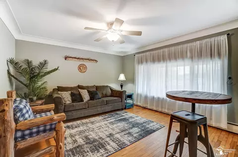 Living - 1916 W Sterns, Temperance, MI 48182 photo 8 of 9