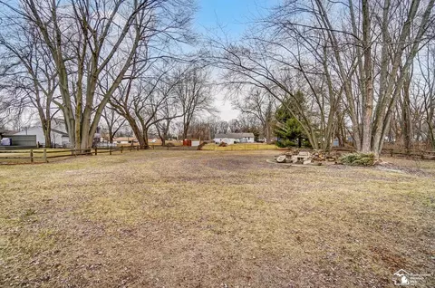 Exterior - 1916 W Sterns, Temperance, MI 48182 photo 14 of 15